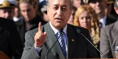 Argentine Defence minister Arturo Puricelli