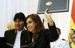 Cristina Fernandez and Evo Morales celebrate the increased bilateral relations 