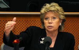EC Vice president Viviane Reding: “closing the loopholes”