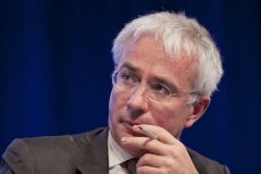 CEO Peter Sands prepared to appear before Congress if required (Photo: Bloomberg)
