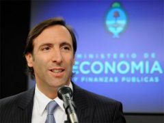 Minister Lorenzino, “please gentlemen, let’s be objective”