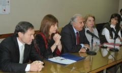 Opposition members from congress making the announcement