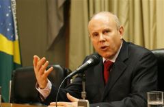 Mantega forecasts the EU situation will drag for another three/four years because lack of leadership
