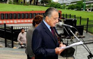 Eduardo Eunekian during the ceremony at the Malvinas memorial in Buenos Aires 