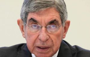 Former Costa Rica president and 1987 Nobel Peace Oscar Arias 