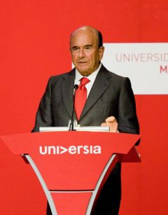 Botin proud of the Santander Universidades program  