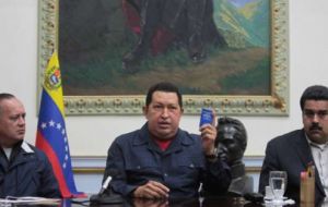 Maduro (R) and Diosdado Cabello (L), prominent figures of the Chavez regime 