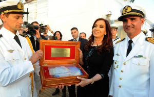 Honours to the president on board the frigate     