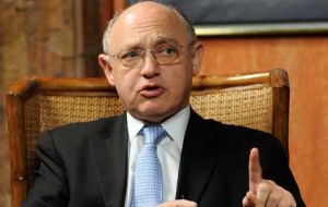 Minister Timerman: it is an implanted population