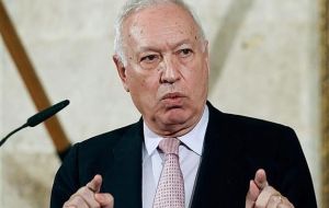 Garcia Margallo hinted to a 50 Euros levy for those crossing or leaving Gibraltar 