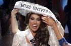 In the excitement just after the announcement, the tiara fell off Isler's head as she was being crowned and she caught it laughing