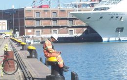 Activity in the port of Montevideo has dropped 40% according to container operators     
