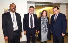The Argentine delegation with Diego Morejón and other Bureau members. (Pic Telam)