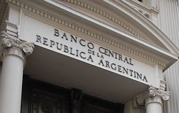 In a month the Argentine dollar-short central bank lost almost 2.5bn dollars in reserves  
