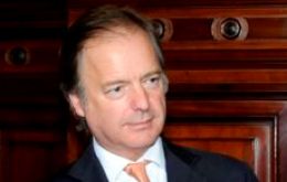 Foreign Secretary minister Hugo Swire was interviewed by Telam in Montevideo  