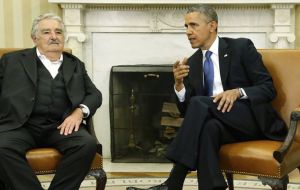 Obama administration willing to make a supportive statement against smoking, according to Mujica's delegation