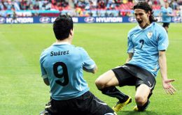 The first head goal was a combination with Cavani