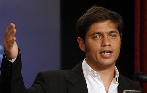 “We consider it essential that Judge Griesa issue a stay so that Argentina can continue paying the holders of restructured bonds”, said Kicillof 
