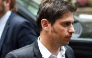 “We are in a recess and we will keep on working,” assured Kicillof who flew to New York from Caracas for the final negotiations.