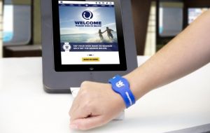 The WOW-band wristbands for every passenger manage room access, as well as on board purchases, dining and tour reservations. 