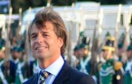 Lacalle Pou as a younger candidate (41) is more attractive to new voters and to those who favor experiencing change.