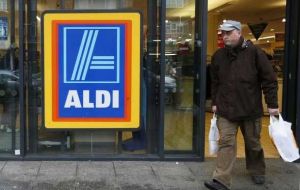 German discount chain Aldi South warned that it expected egg shortages due to a three-day ban on shipments of all poultry products from the Netherlands