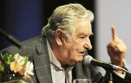 “It's okay to have freedom of the press, but what you don't have to have is a monopoly”, said Uruguay president José Mujica on Tuesday.