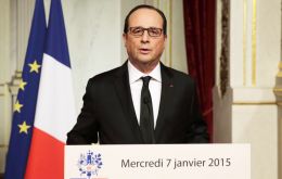 “We are in an extremely difficult moment. Several terrorist attacks have been thwarted in recent weeks,” Hollande told reporters. (Pic Reuters)