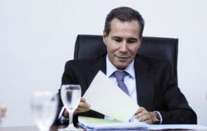 The 300 pages presentation was made Wednesday a week ago by AMIA special prosecutor Nisman who had been working on the case for over ten years