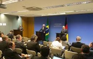 The German minister and his Brazil counterpart Mauro Vieira at Itamaraty  