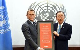 Secretary-General Ban Ki-moon appoints actor Daniel Craig as the first UN Global Advocate for the Elimination of Mines and Explosive Hazards. 