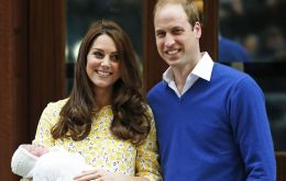 The Duke and Duchess of Cambridge introduced their daughter to the world, as they left hospital to take her home to Kensington Palace.