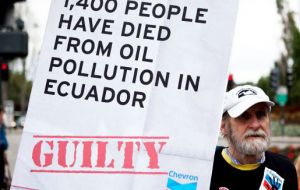 Chevron has accused the Ecuadorian government of being behind an alleged conspiracy to defraud the energy corporation
