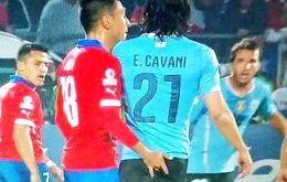 The controversial incident between Chile'a Jara and Uruguay's striker Edison Cavani 