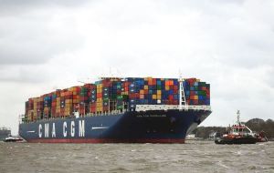 According to the shipper, the vessel has the capacity to transport almost 200,000 tons of goods between European, Middle East and Asian markets. 