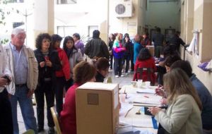 32.032.952 people are entitled to vote on Sunday, a 10.58% increase of eligible voters compared to 2011 figures, when President Cristina Fernandez was elected