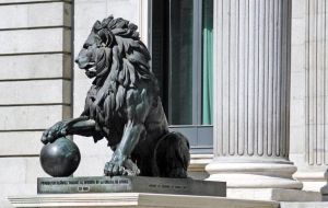 Men cultures are fascinated with lions and have been for centuries. We honor them with monuments, in many important buildings around the globe