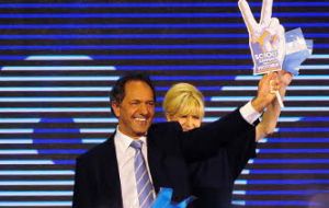 Daniel Scioli, according to the first results and tendencies, and despite celebrations did not reach the 40% floor targeted