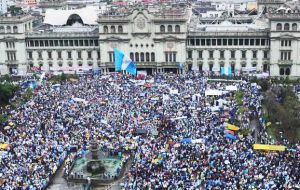 Thousands of people protested in the Guatemalan capital to demand that Perez Molina resign, and business and religious leaders have supported them.