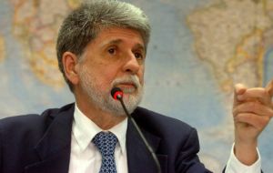 Ex Brazilian foreign and defense minister Celso Amorim said the dispute showed that “it is time the Brazilian armed forces reduced their dependence on Israel.”