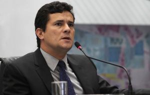 This would put him out of the reach of the judge in Curitiba Sergio Moro who is leading the inquiry into alleged money laundering and false declaration of assets.