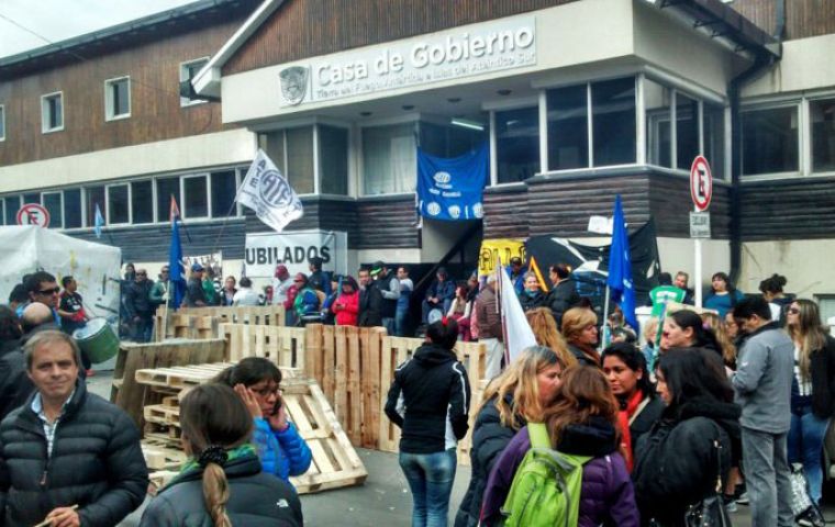 The provincial Government House in Ushuaia remains occupied by protesting unions and no staff is allowed in 
