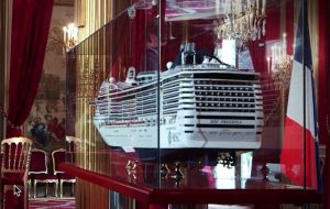 STX France,66% owned by South Korea's STX Corp and 33% by the French state, built MSC Cruises' 12 existing ships between 2003 and 2013. 