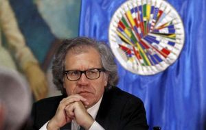 Last year Almagro alleged the Venezuelan government was stifling political dissent and Maduro replied by calling the Uruguayan diplomat “a piece of garbage.”