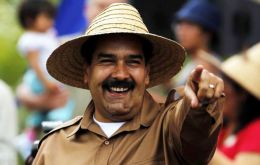“Yes, I'm mad as a mad hatter, but mad with love for Venezuela, for the Bolivarian revolution, for Chavez and his example”, admitted Maduro