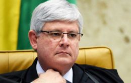 Media reported that Prosecutor Rodrigo Janot has asked the Supreme Court to authorize the arrests of four powerful leaders from the ruling PMDB of Temer