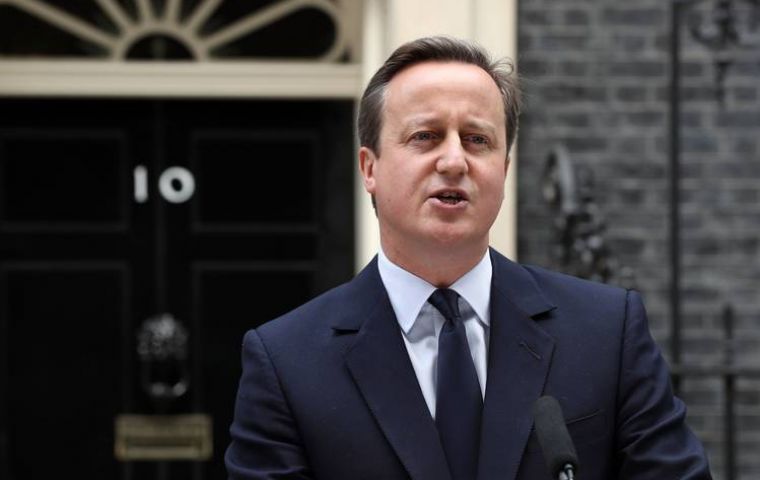 The next PM should be allowed to “negotiate a deal” with the EU that the public can have a say on through a second referendum or general election, said Cameron