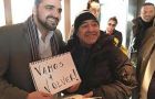 The former Argentine captain and coach Maradona with Ushuaia mayor Vuoto and the We'll return poster