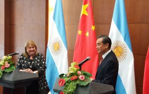 Susana Malcorra and her peer Wang Yi are scheduled to sign an additional protocol on the Chinese Patagonia's Neuquen satellite tracking station