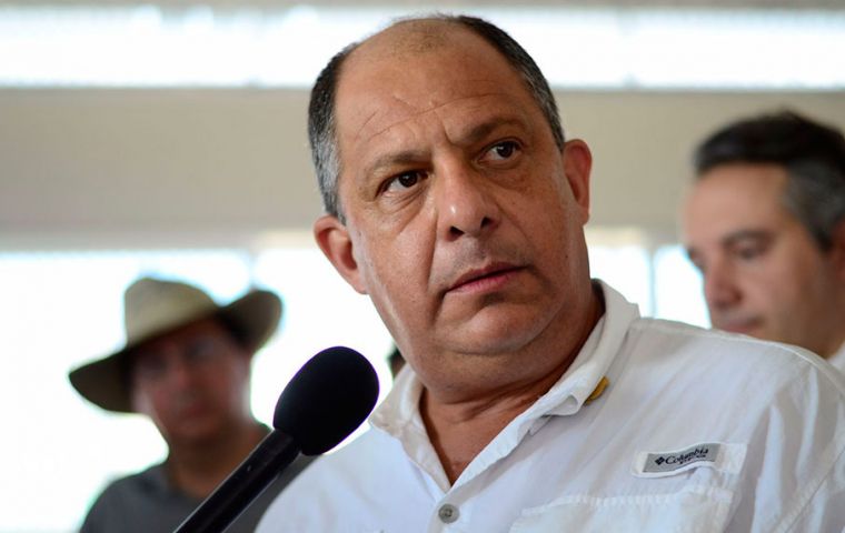 Costa Rican President Luis Guillermo Solis was quick to announce “Deceased: zero”; then he needed to rephrase: “Nine casualtires”.